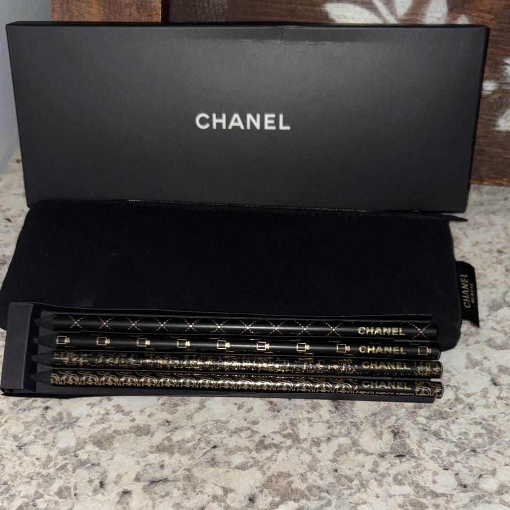 New in box CHANEL Black and Gold Decorative Pencil Set AND NIB Chanel Book Mark
